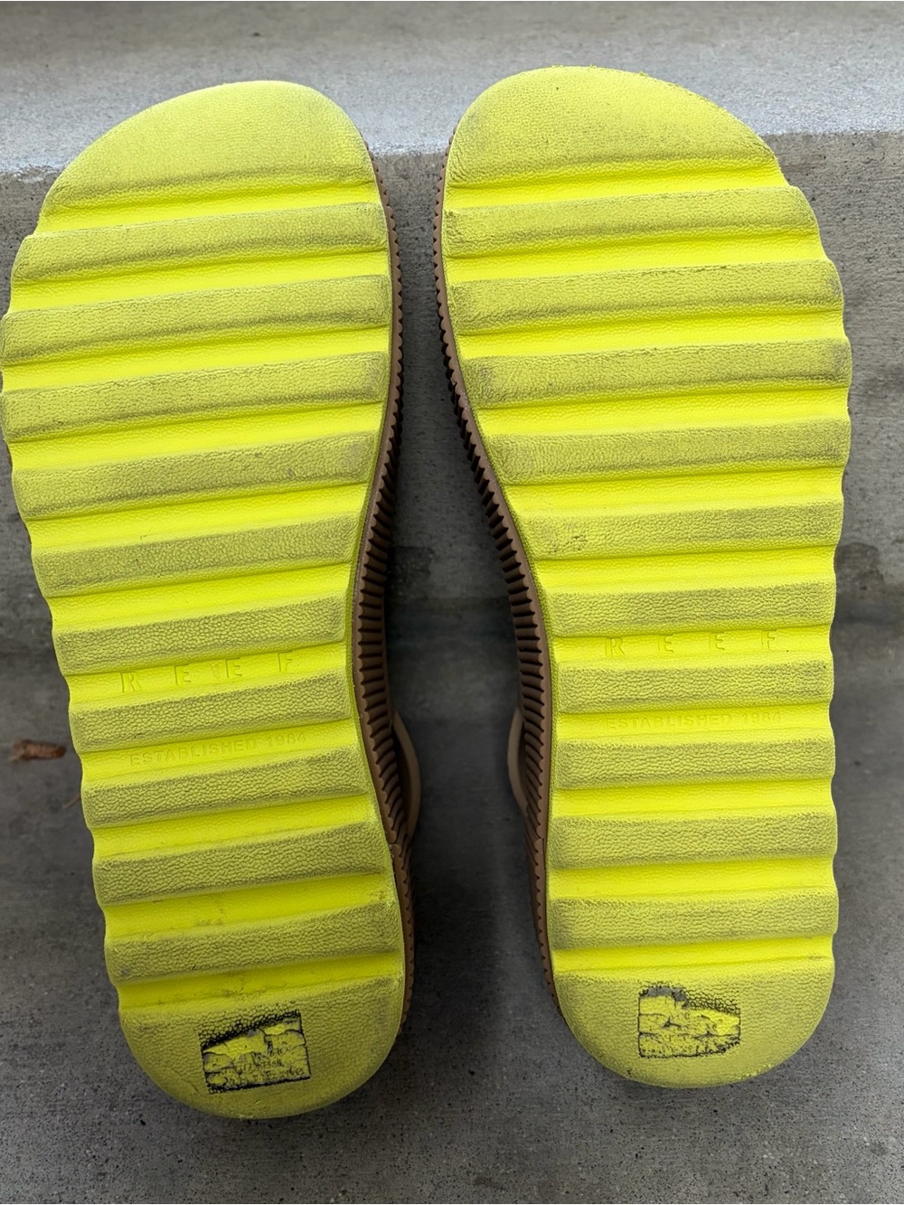 Reef Water Vista Higher Sand Lime Women’s 8 - Picture 7 of 8